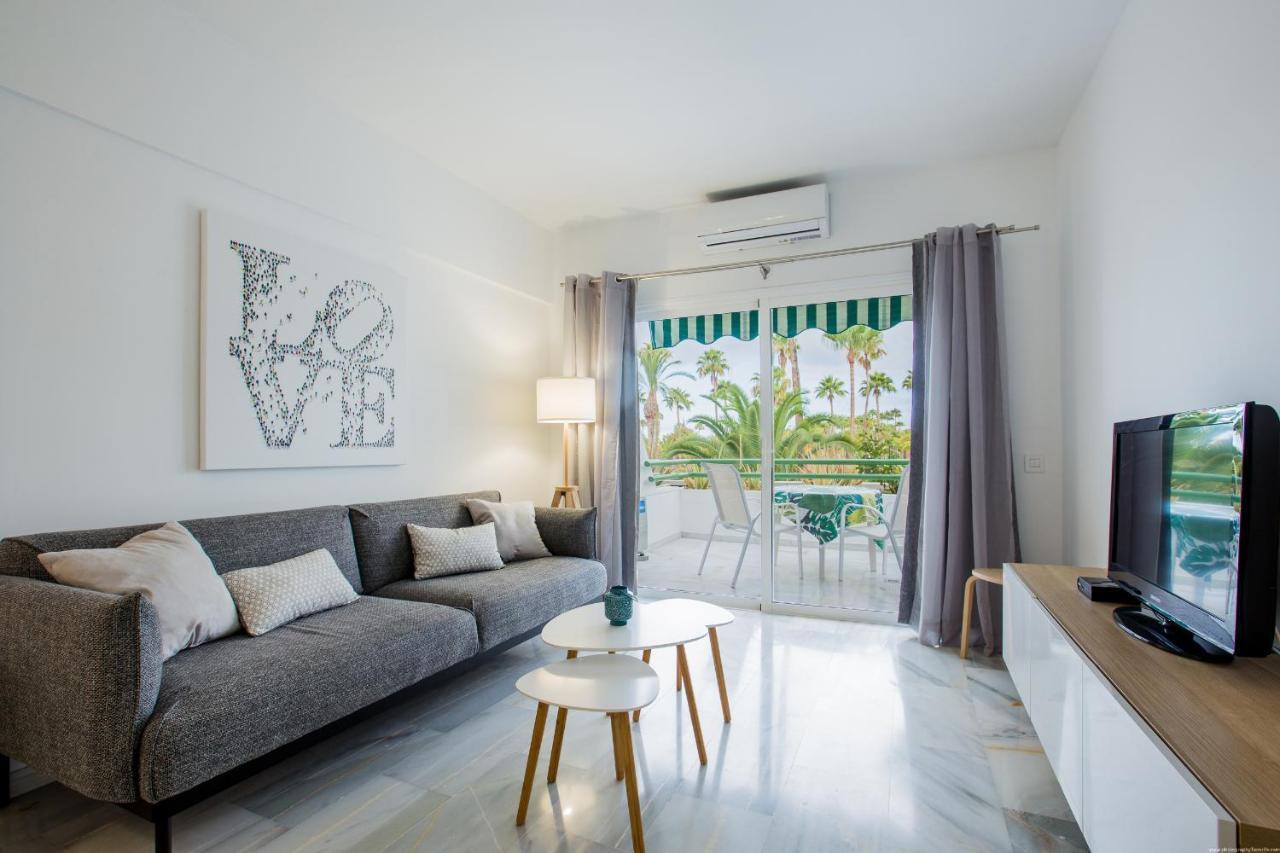 White Studio - La Caleta Адехе Экстерьер фото